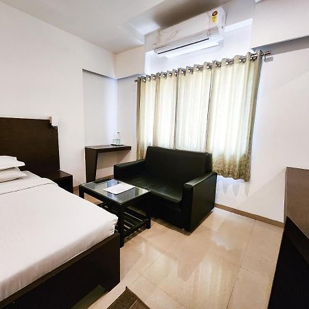 Hotel Rajwada Aurangabad Exterior photo